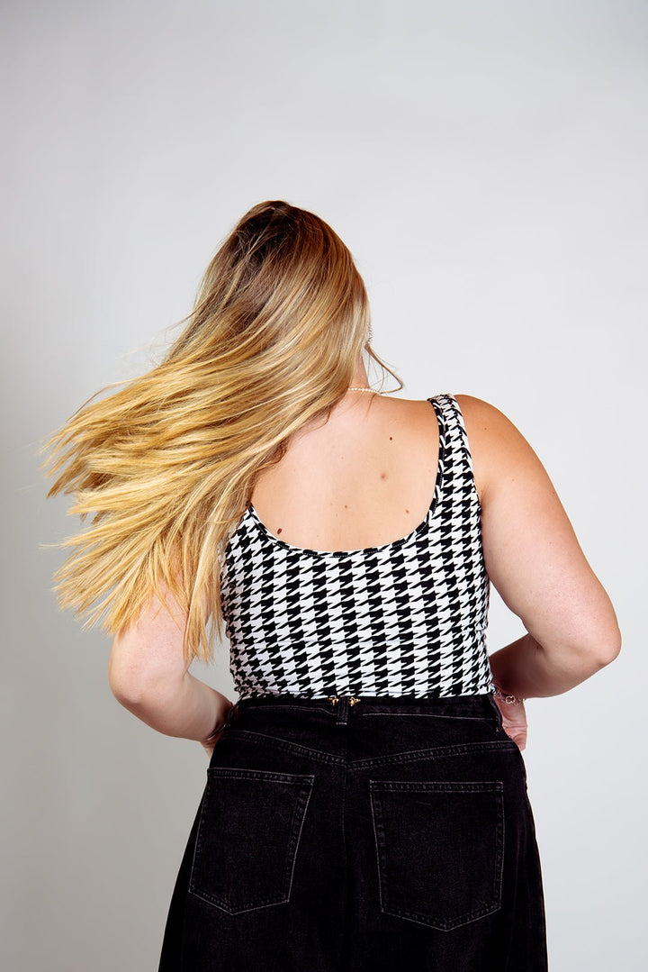 Api Mid Crop Top in Houndstooth Print - Manners London