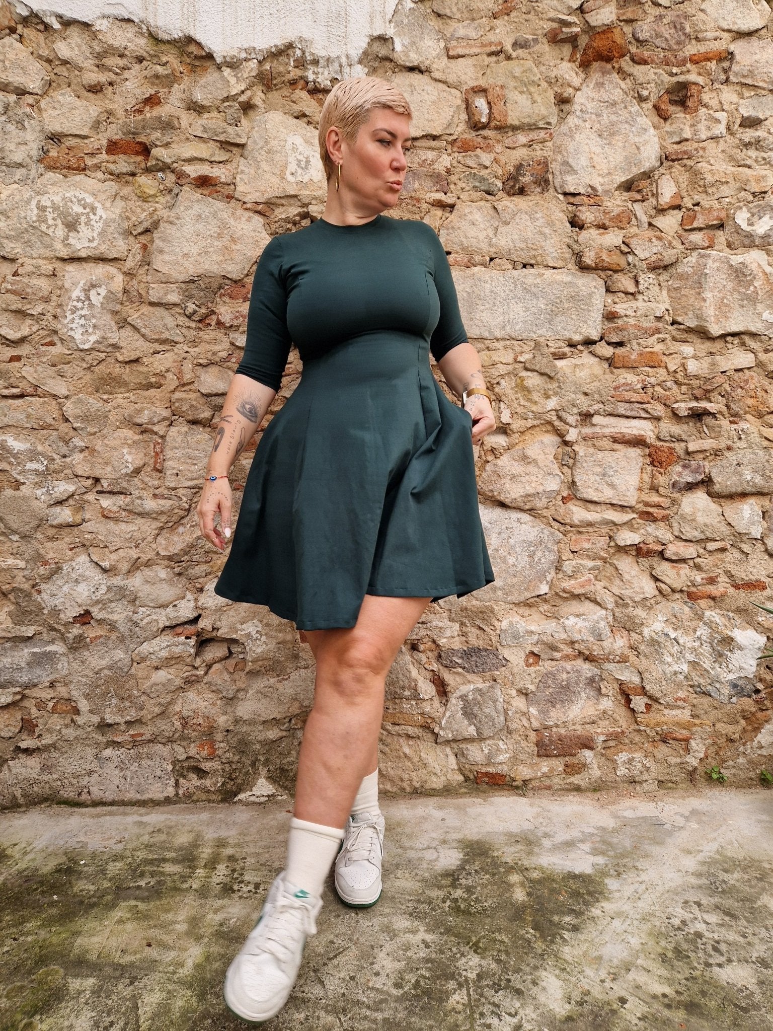 Asri Leki Dress Midi 3/4 sleeve Petite in Forest Green