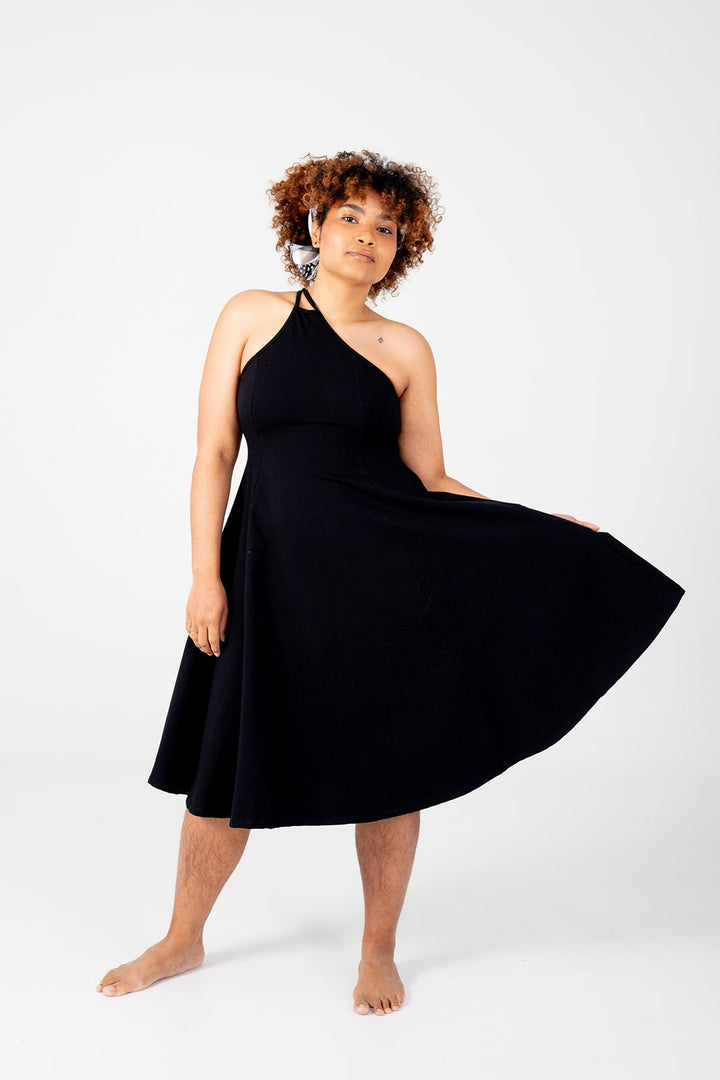 Asri Point Neck Midi Dress Petite in Black - Manners London