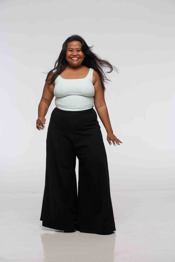 Asri Wide leg Trousers in Black - Manners London