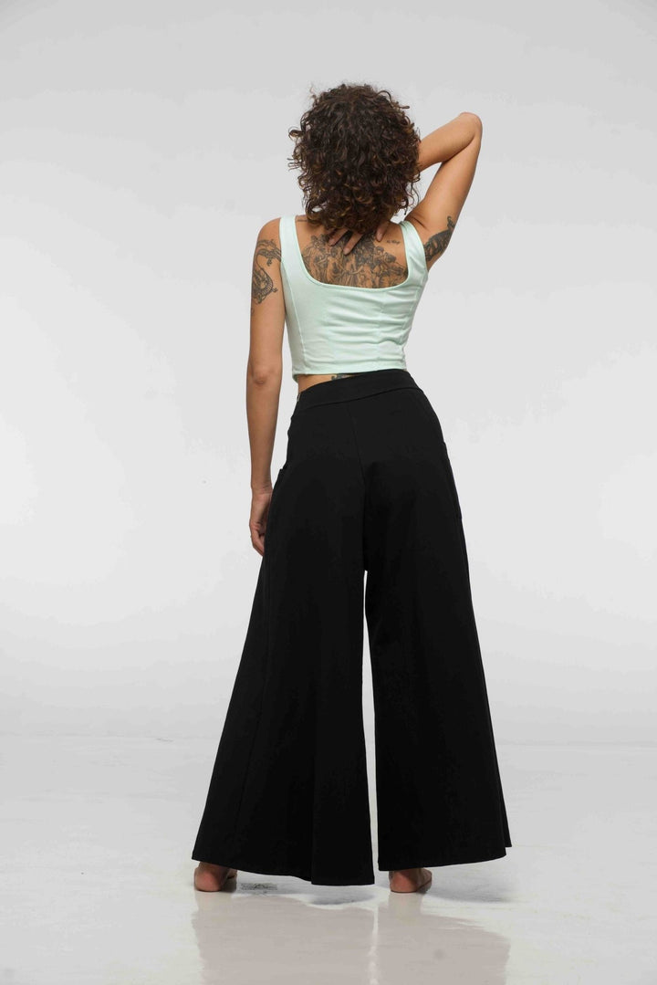 Asri Wide leg Trousers in Black - Manners London