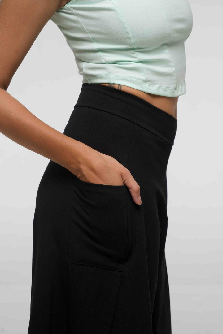 Asri Wide leg Trousers in Black - Manners London