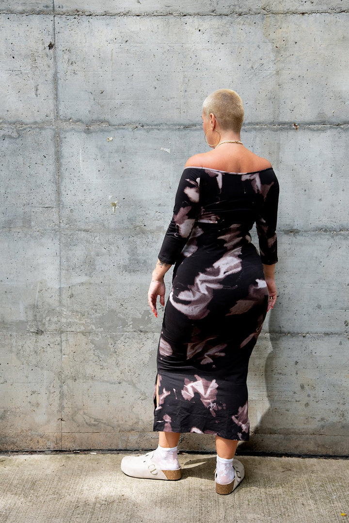 Baza Midi Dress Regular in Hujan Manis - Manners London
