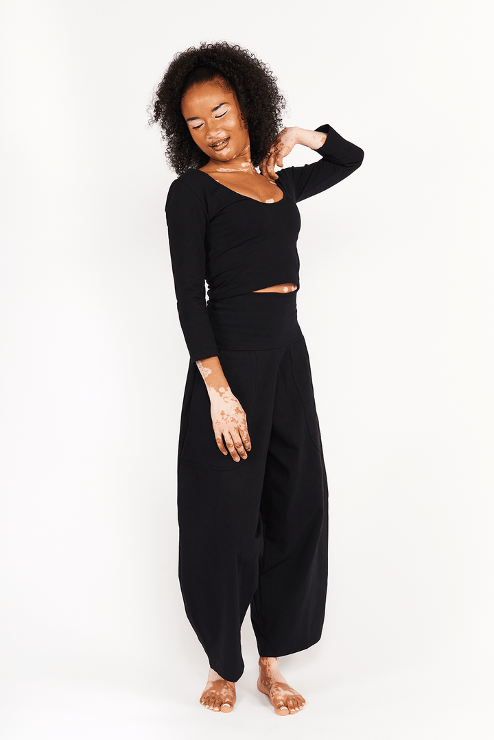 Classic Long Sleeve Reversible Crop Tee in Black - Manners London