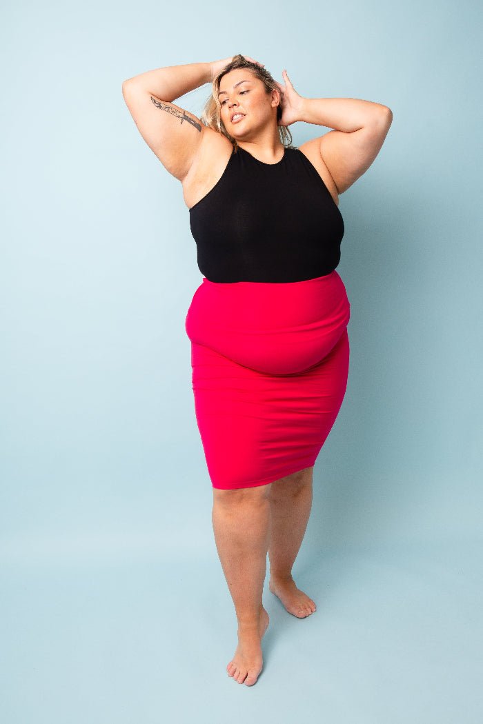 Iza Full Length Vest Top in Black - Manners London