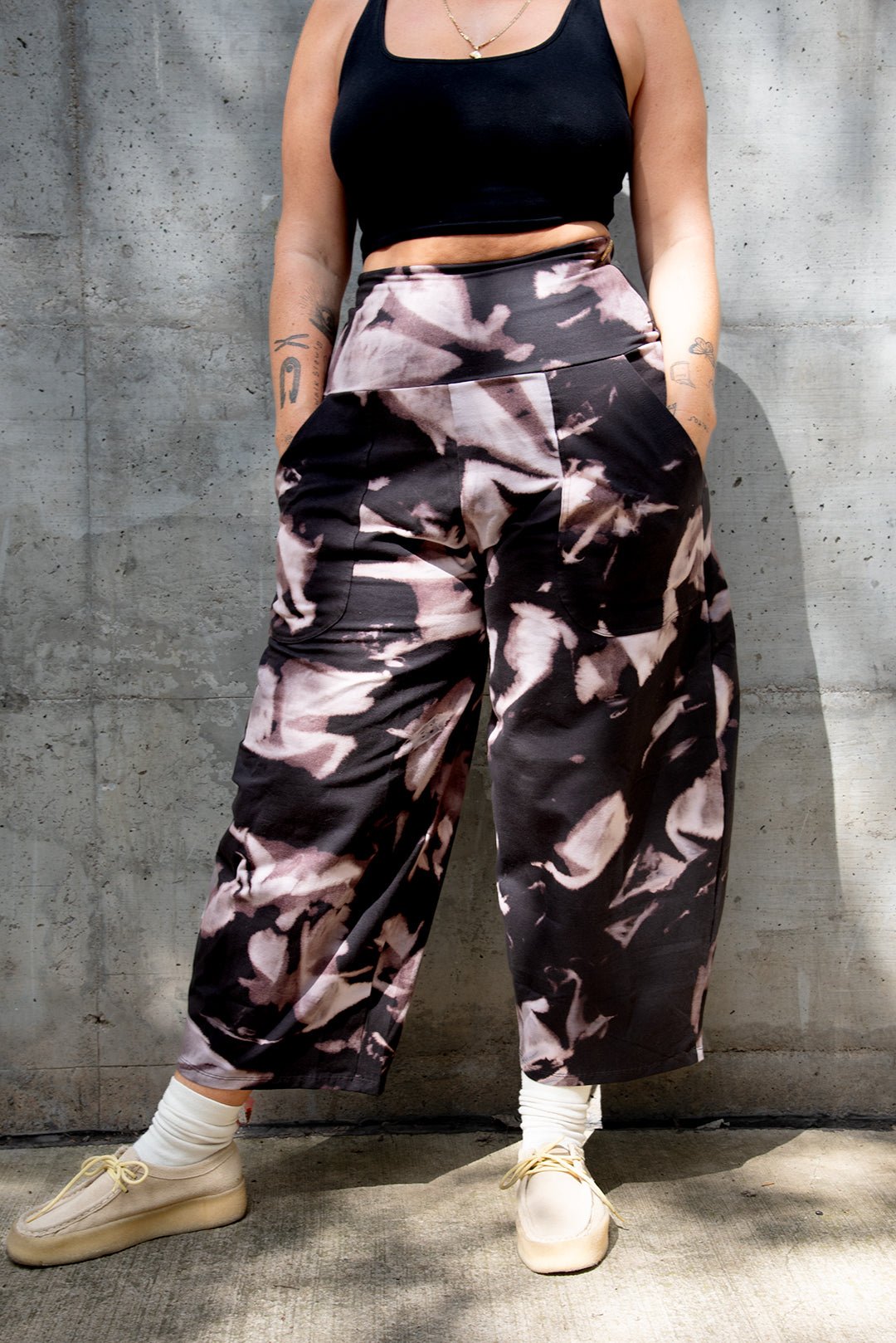 Puff Pants Regular in Hujan Manis - Manners London