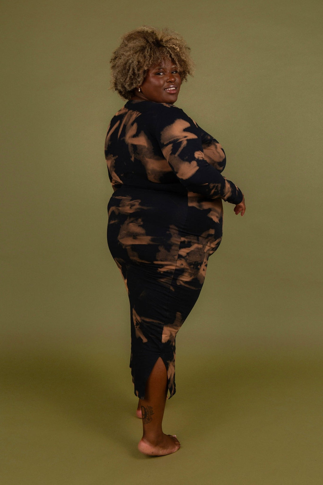 Reversible V - neck Midi Dress in Acid Wash - Manners London