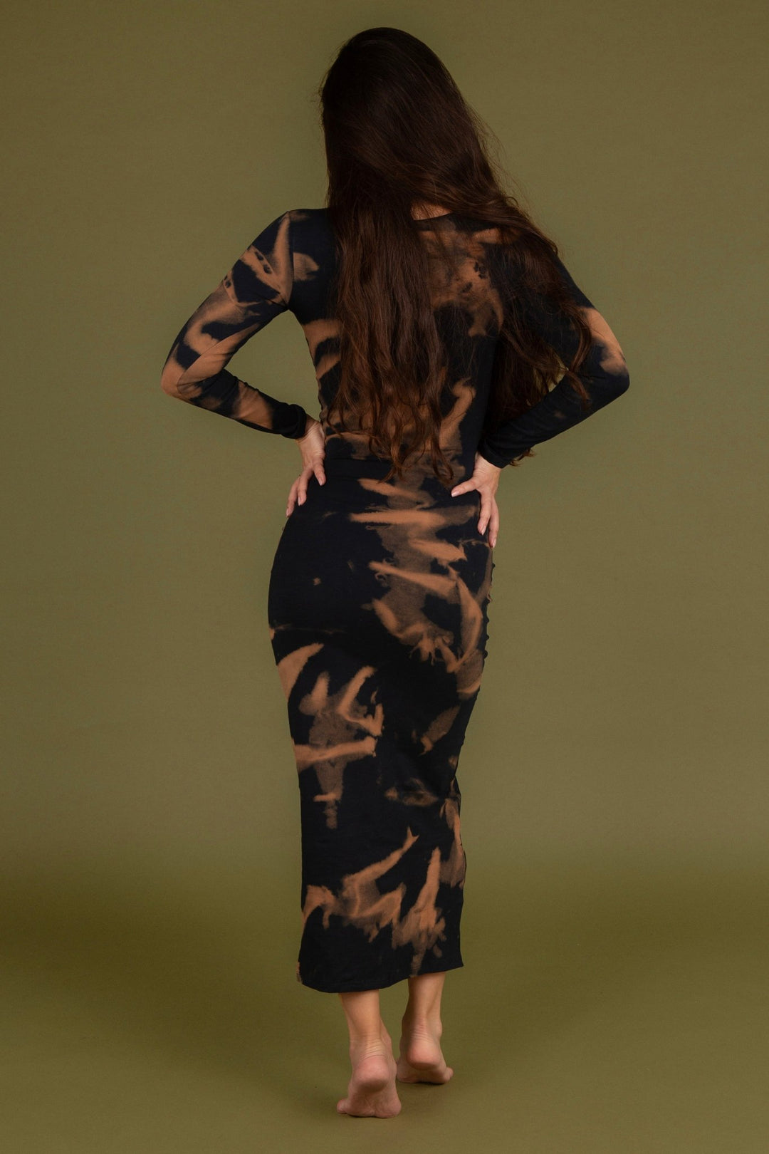 Reversible V - neck Midi Dress in Acid Wash - Manners London