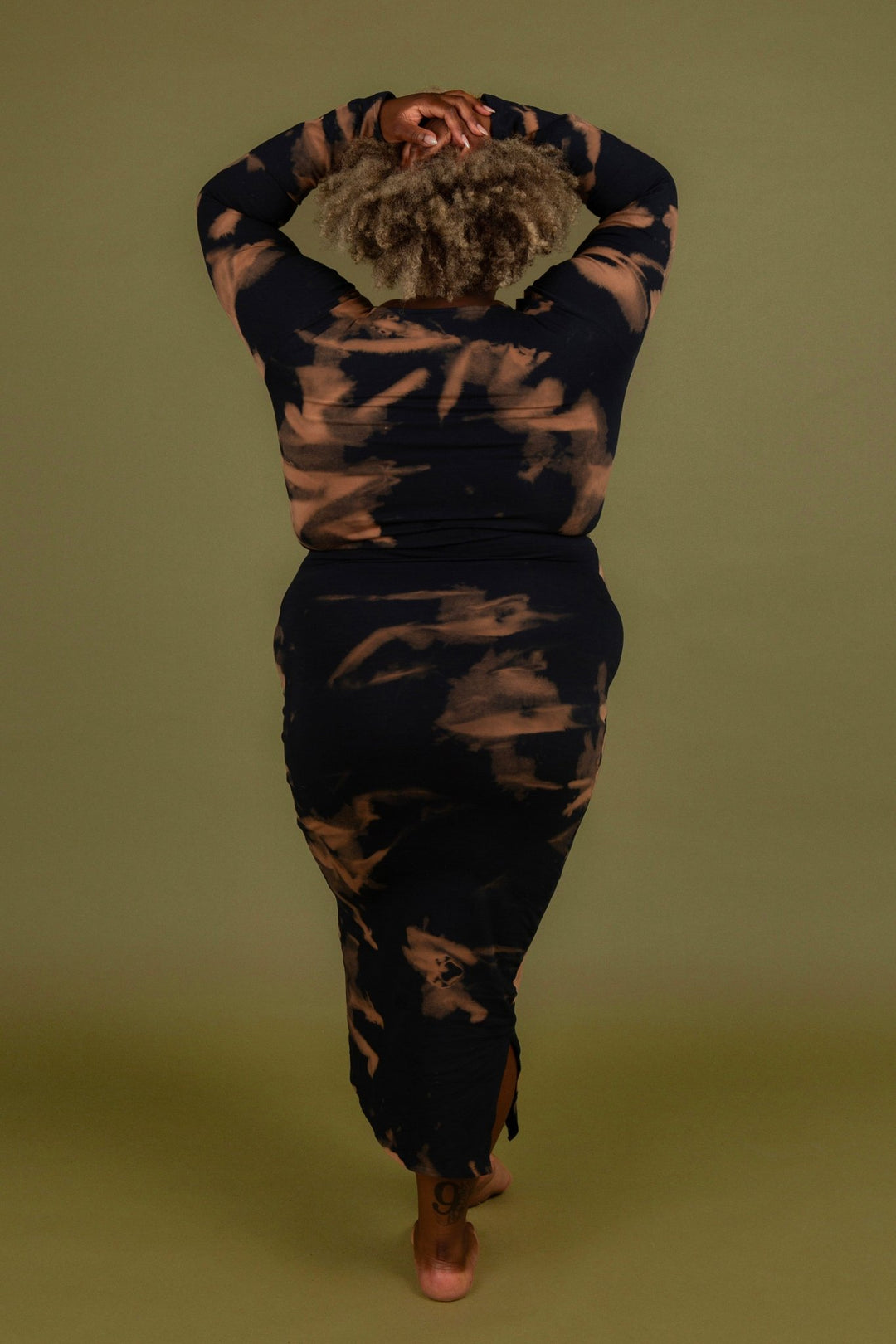 Reversible V - neck Midi Dress in Acid Wash - Manners London