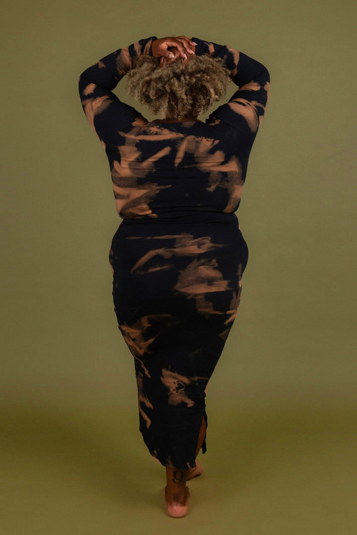 Reversible V - neck Midi Dress in Acid Wash - Manners London