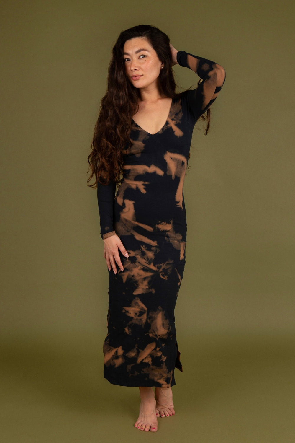 Reversible V - neck Midi Dress in Acid Wash - Manners London