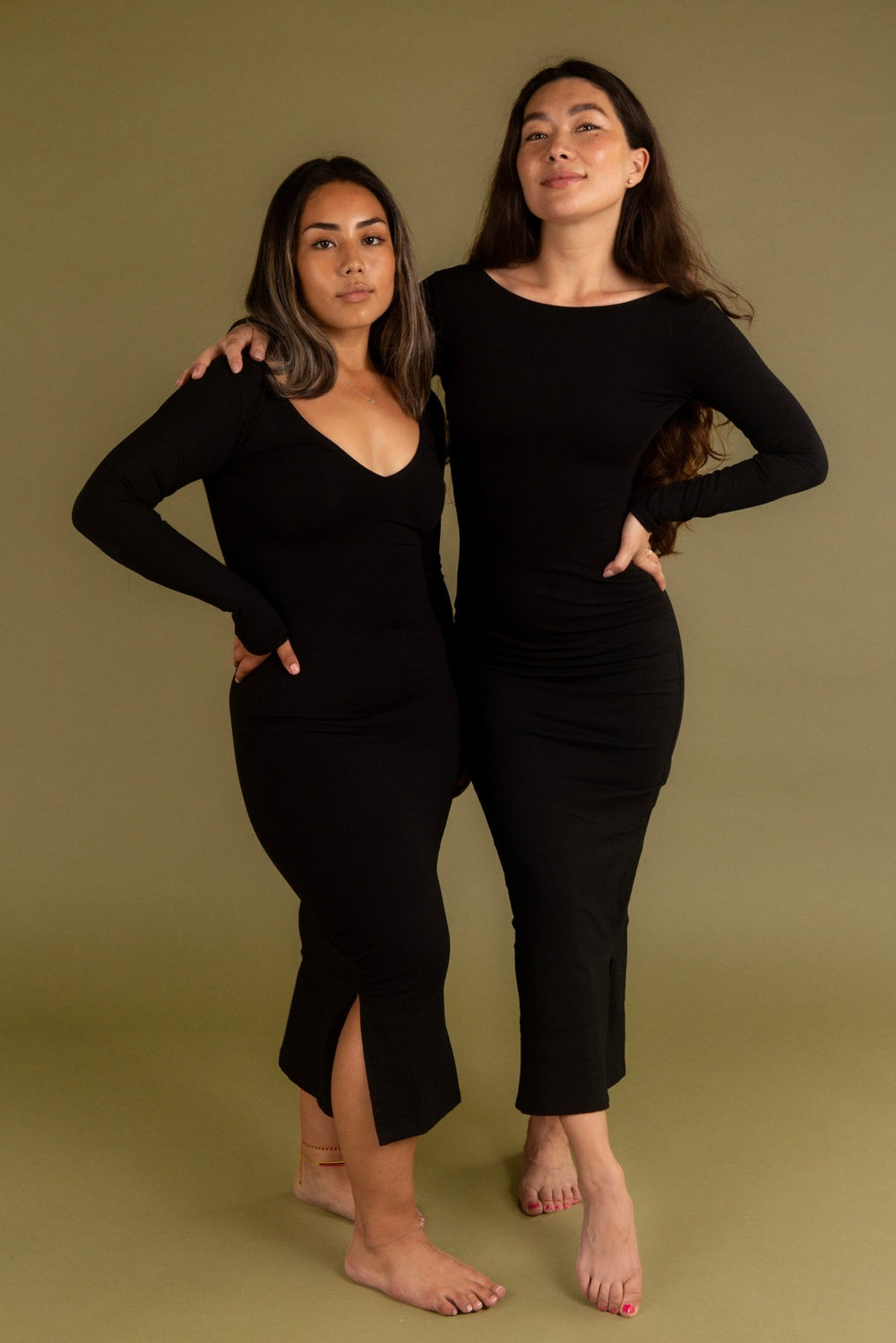 Reversible V - neck Midi Dress Petite in Black - Manners London