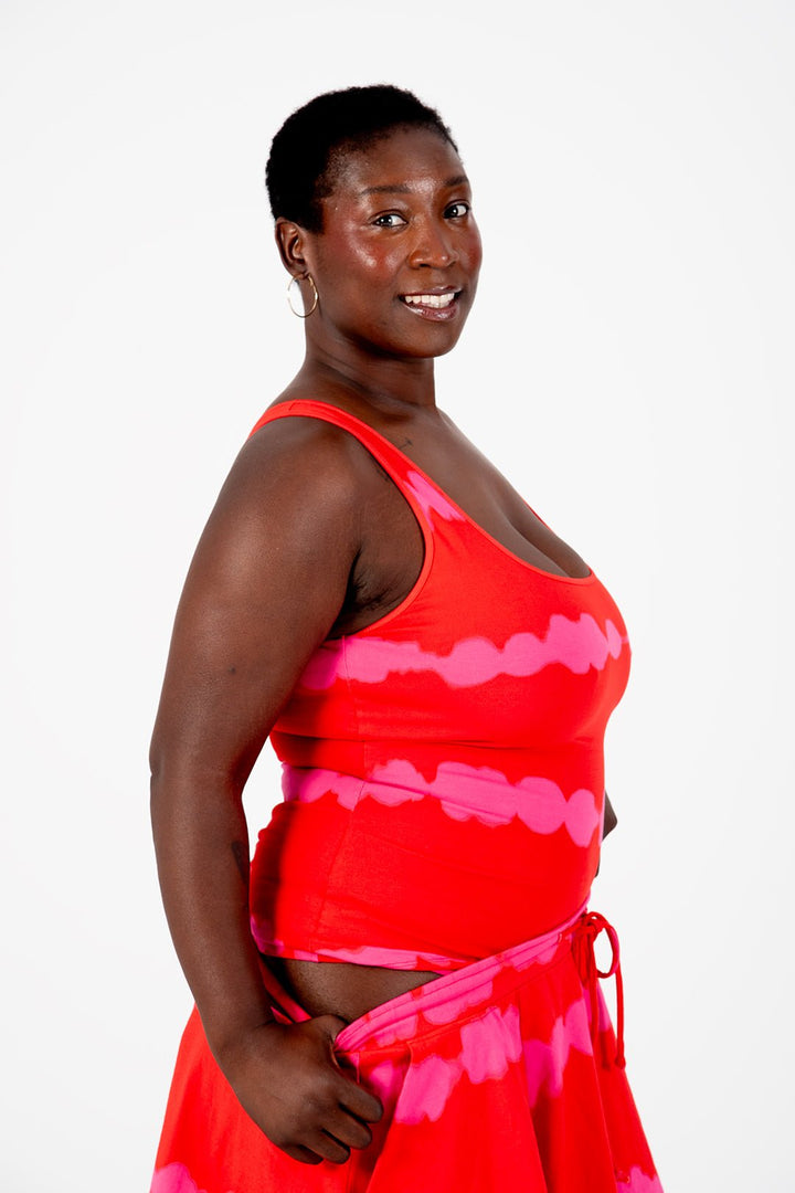 Shinni Neck Full Length Tank Top In Blot Red - Manners London