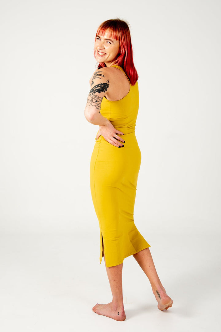 Shinni Neck Midi Dress In Mustard Seed - Manners London