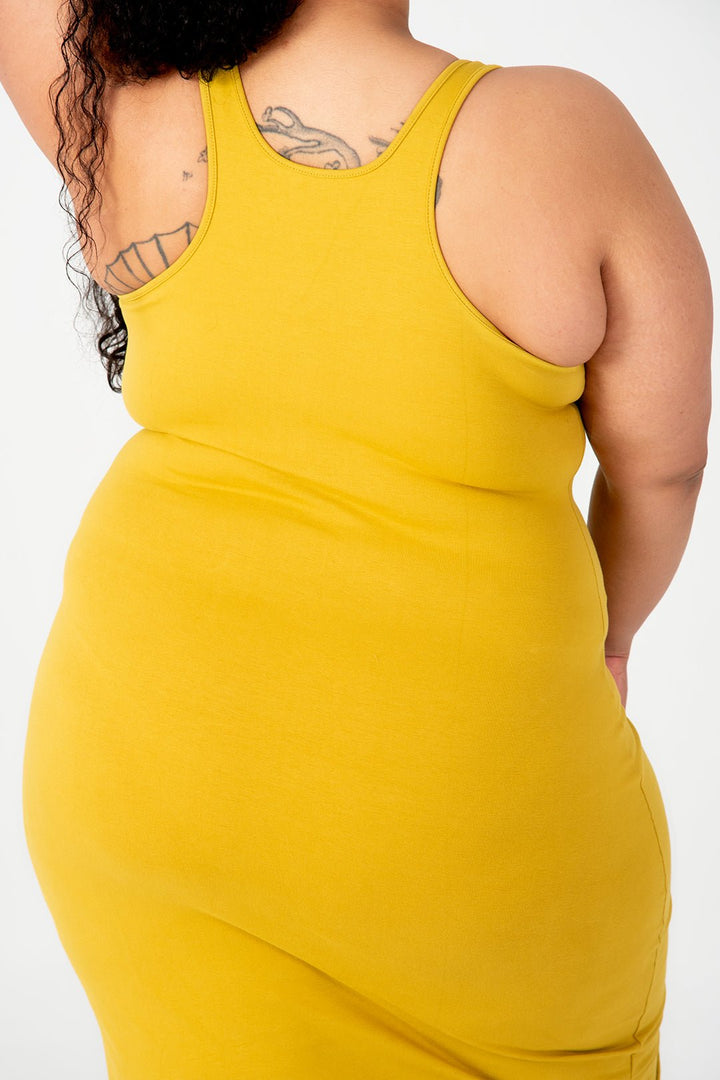 Shinni Neck Midi Dress In Mustard Seed - Manners London