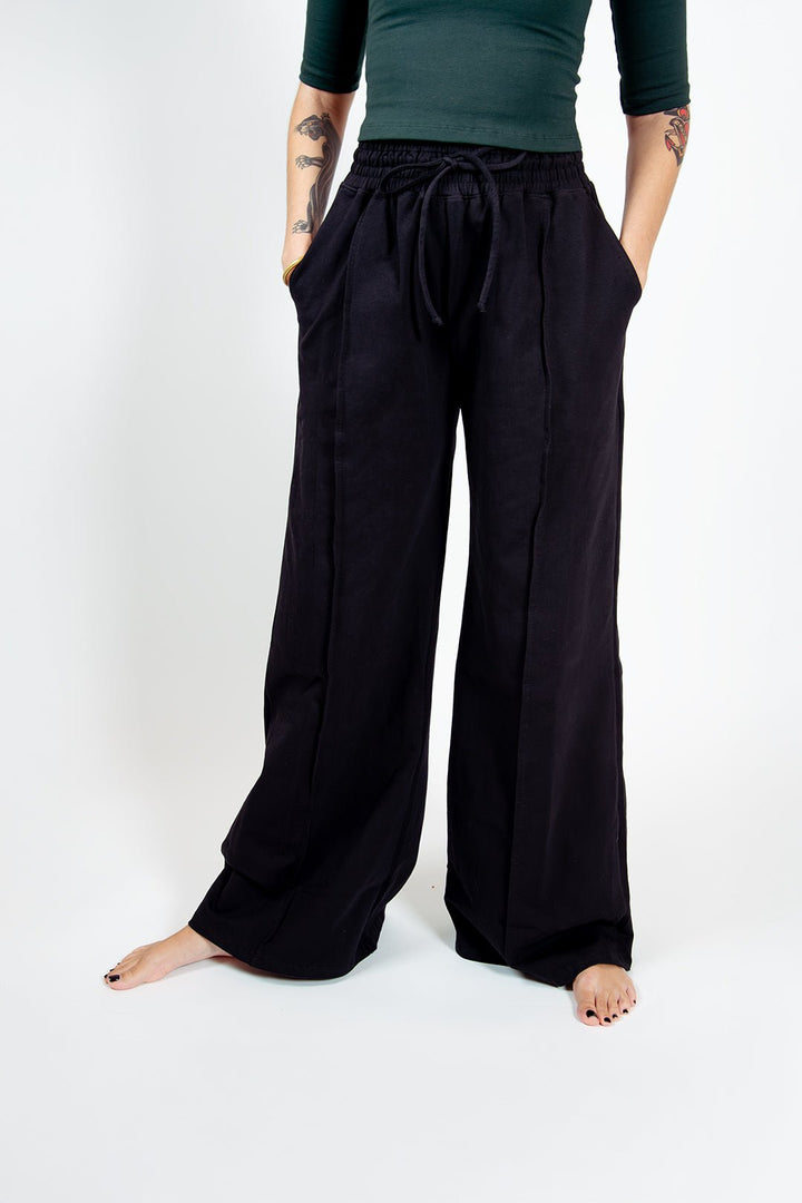 Trackie Trousers Wide Leg Tall in Black - Manners London