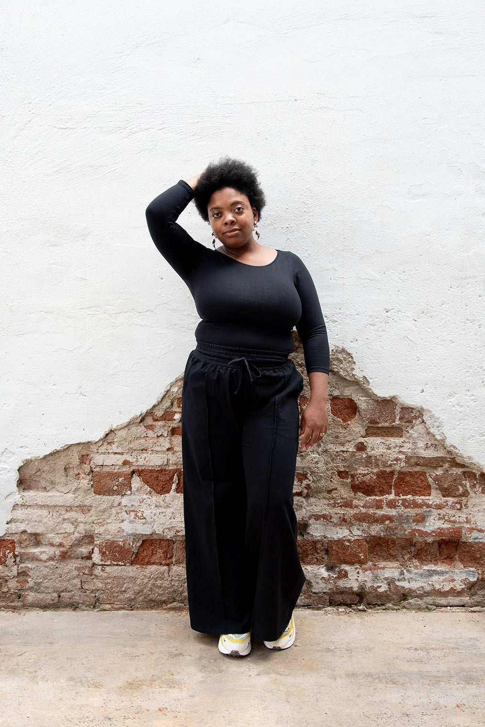 Trackie Trousers Wide Petite in Black - Manners London