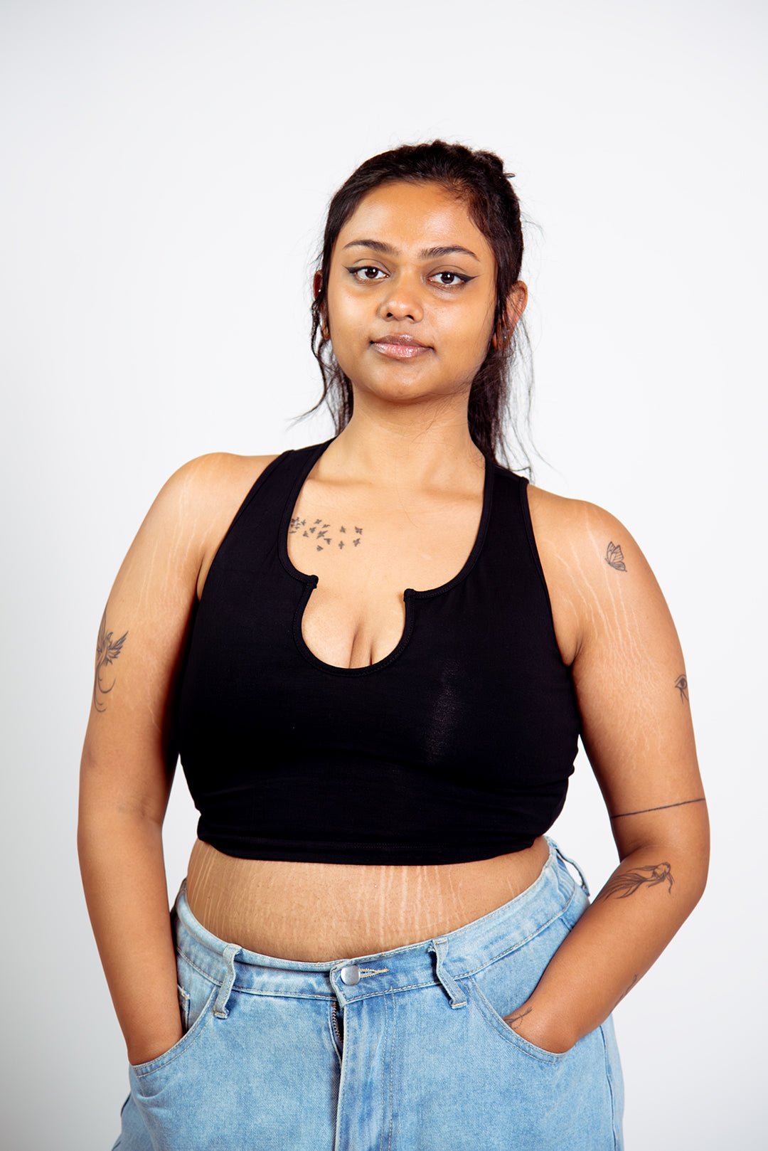 U Front Crop Top sleeveless in Black - Manners London