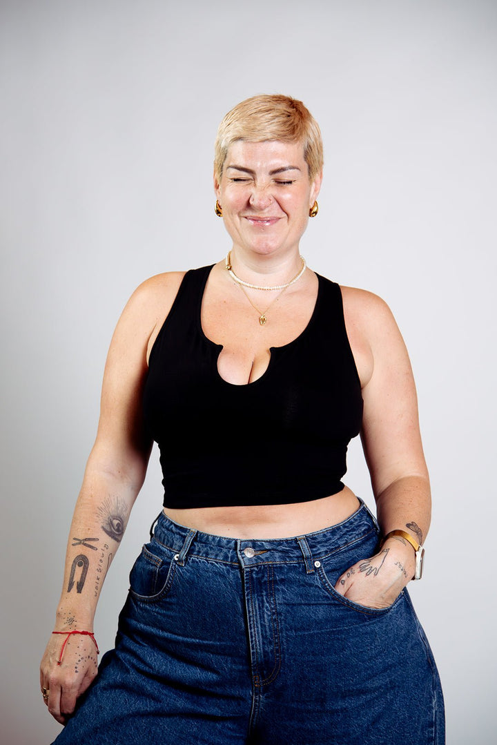 U Front Crop Top sleeveless in Black - Manners London