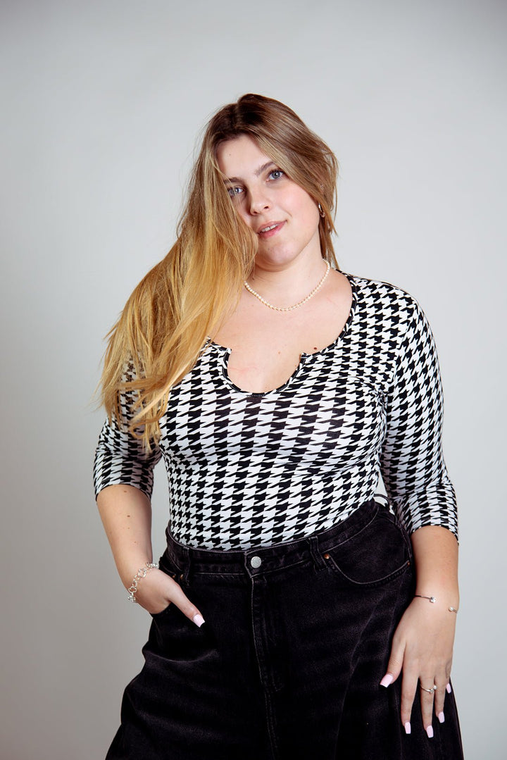 U Front Full Length Top 6/7 sleeves in Houndstooth Print - Manners London