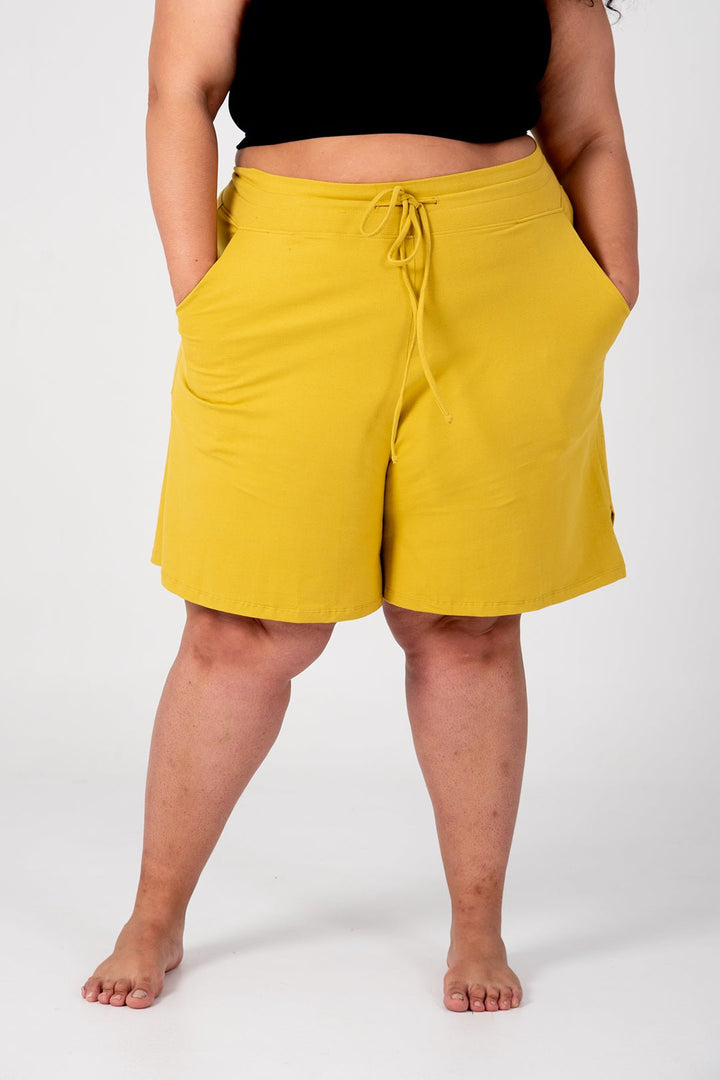 Wide Leg Shorts In Mustard Seed - Manners London