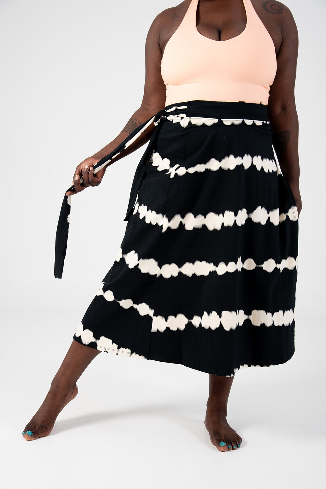Wrap Skirt Long in Blot Black - Manners London