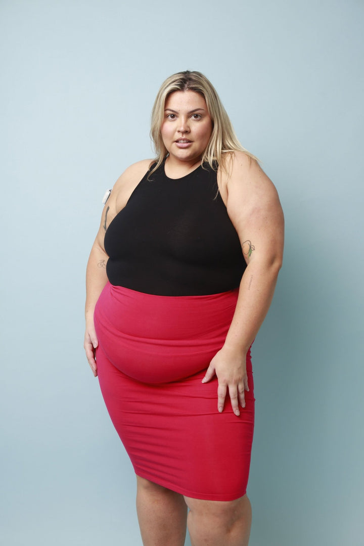 Favell Pencil Skirt In Fuchsia - Manners London