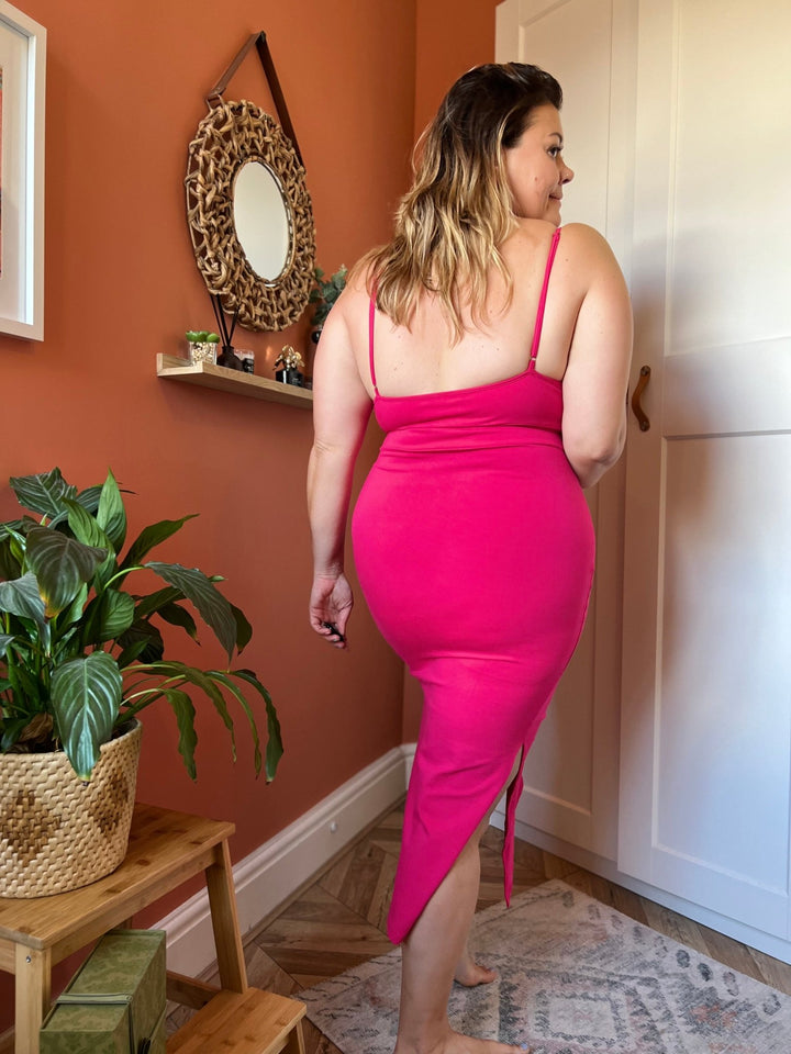 Saffi Midi Dress in Fuchsia - Manners London