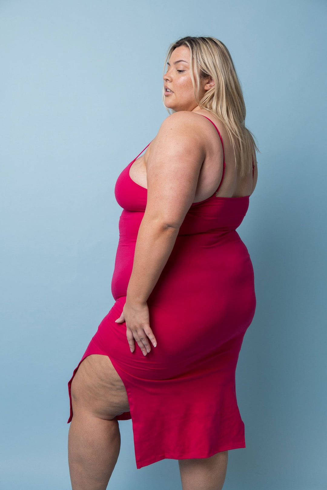 Saffi Midi Dress in Fuchsia - Manners London