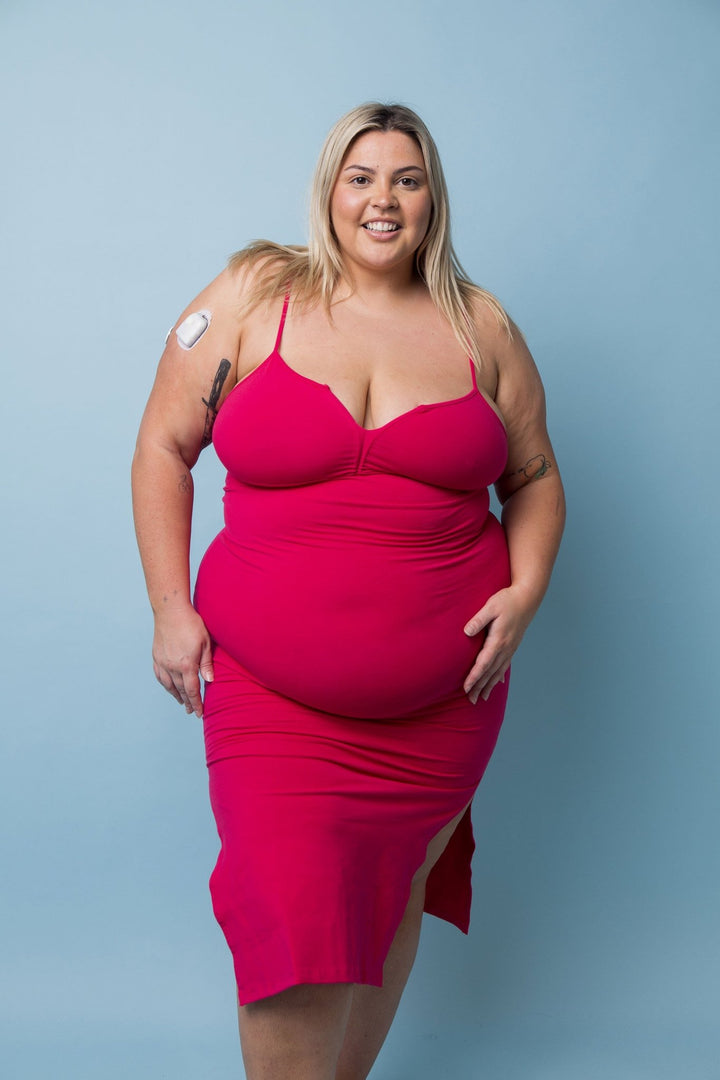 Saffi Midi Dress in Fuchsia - Manners London