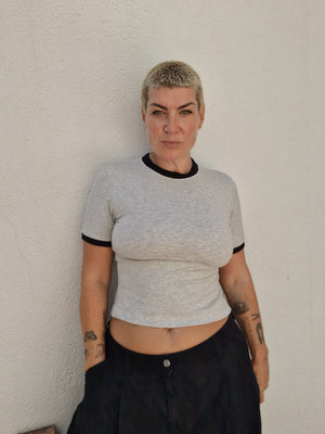 Soft Life Core Tee Mid Crop Ecovero i Top in Grey/ Marl and Black rib