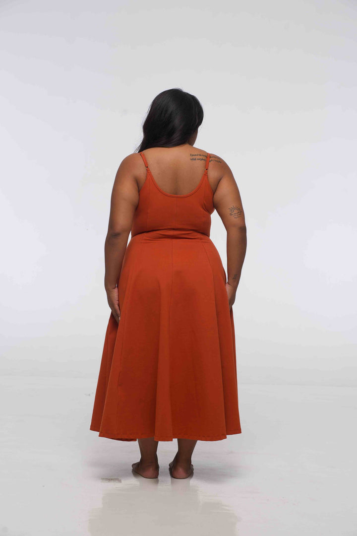 Asri Dress Midi in Burnt Orange
