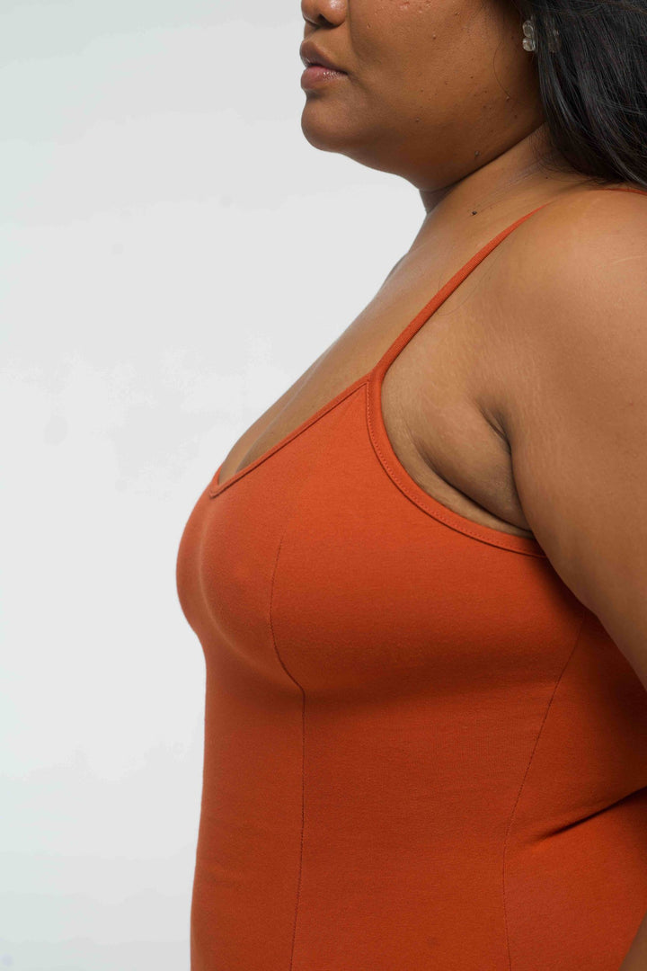 Asri Dress Midi in Burnt Orange