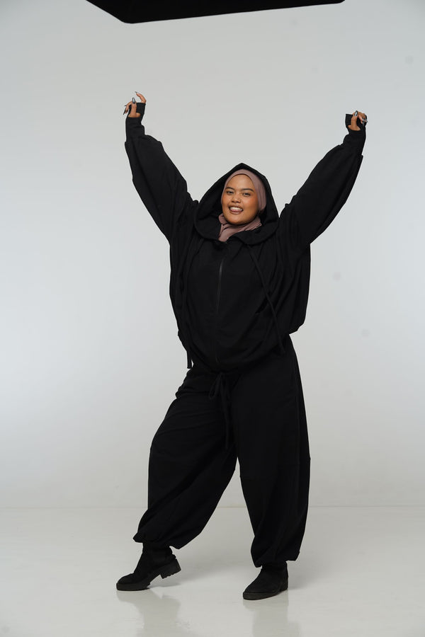 Balloon Trackies in Black