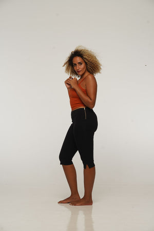 Capri Pants in Black