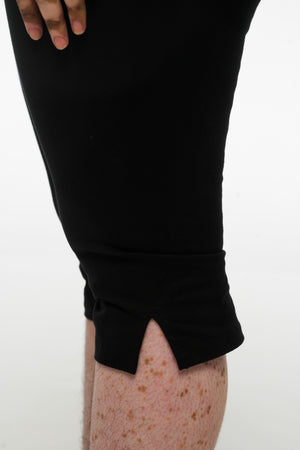 Capri Pants in Black