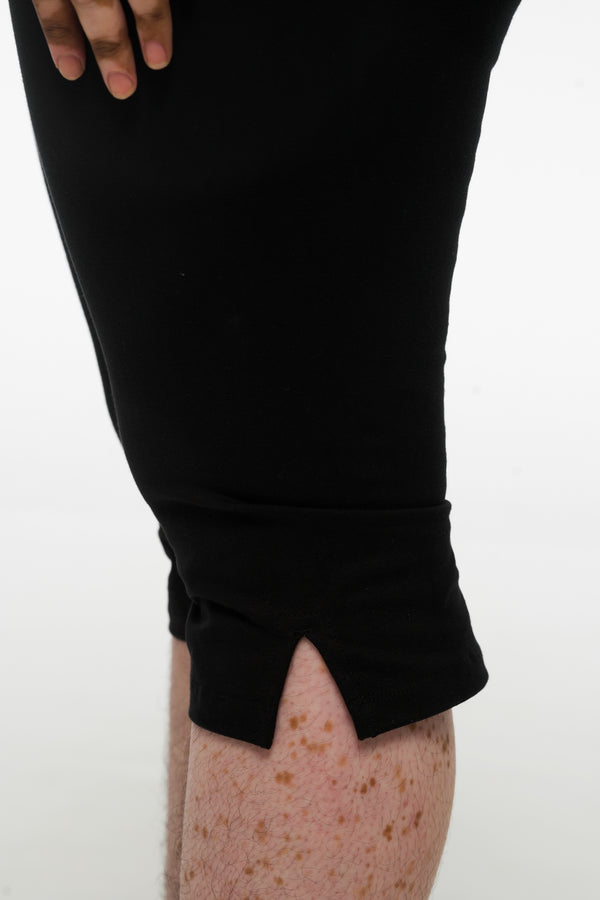 Capri Pants in Black