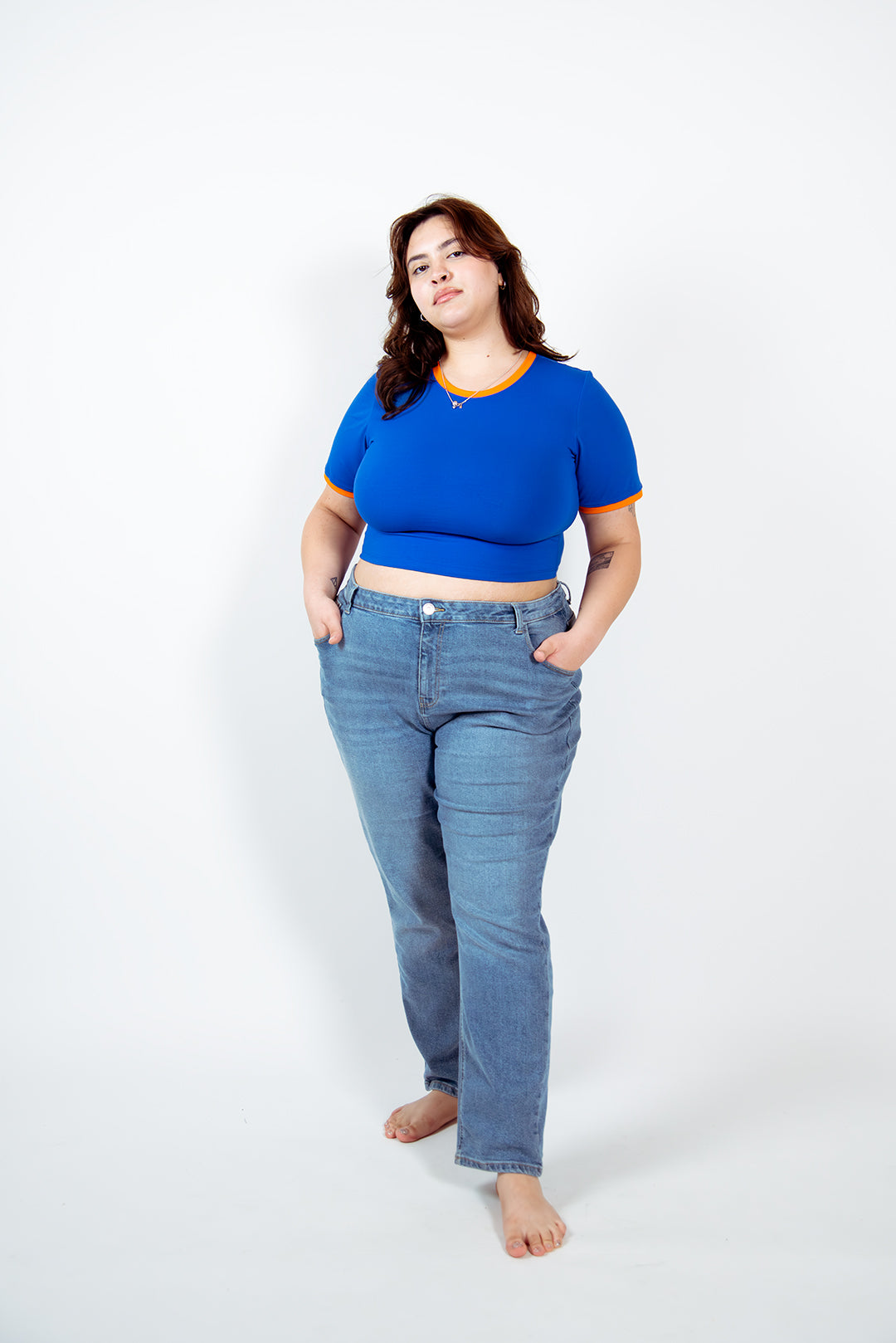 Crew Neck Crop T-shirt in Forgetmenot/Tangerin edging