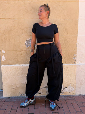 Corset Puff Pants with 4(!) pockets in Black