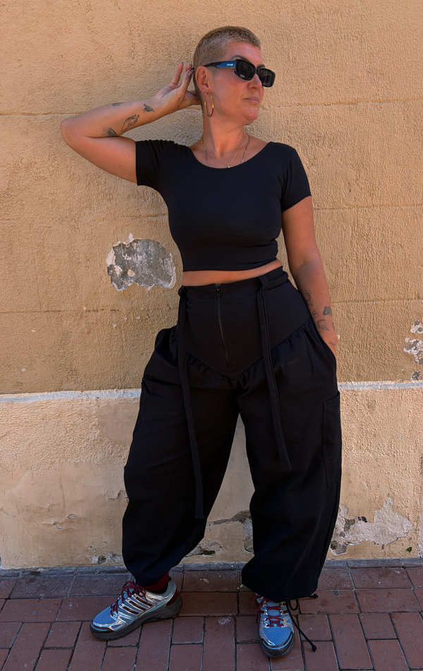 Corset Puff Pants with 4(!) pockets in Black