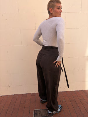 Corset Puff Pants with 4(!) pockets in Cafe