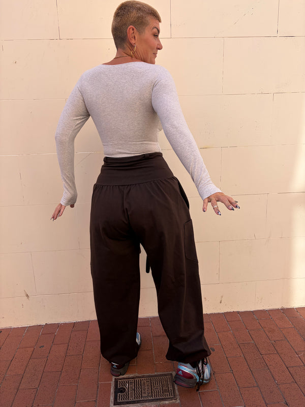Corset Puff Pants with 4(!) pockets in Cafe