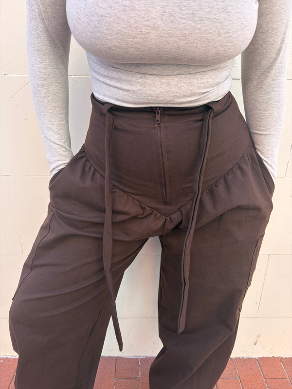 Corset Puff Pants with 4(!) pockets in Cafe