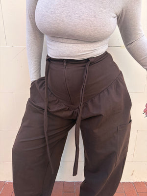 Corset Puff Pants with 4(!) pockets in Cafe