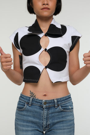 Button Mid Crop Top check sleeve in Polka Dot