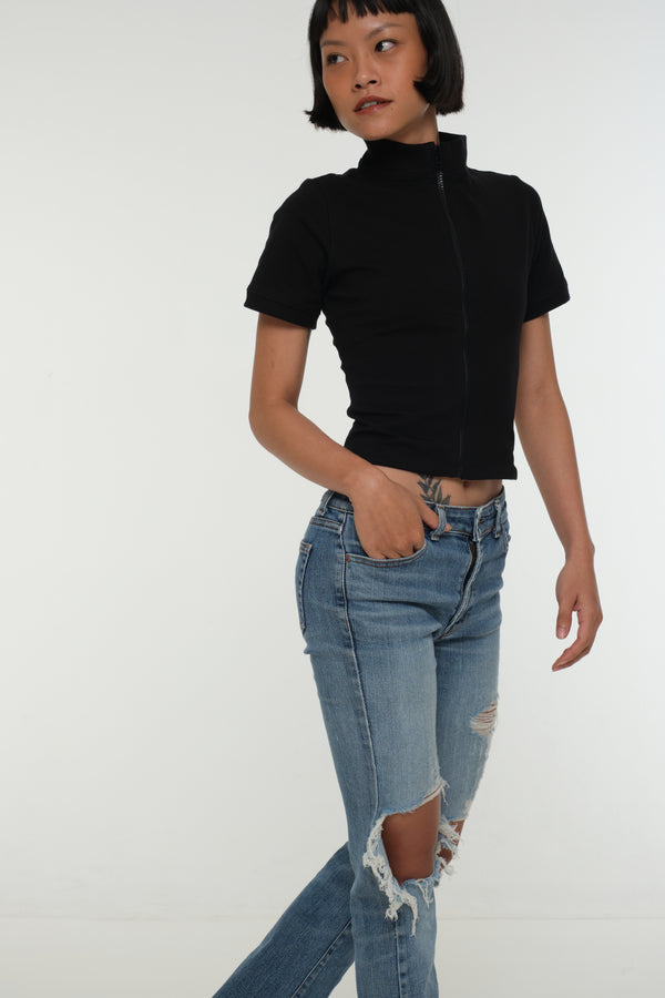 Core ZIP Mid Crop Tee in Black with black rib