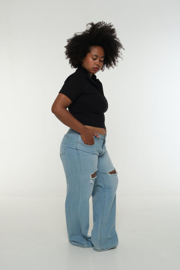 Core ZIP Mid Crop Tee in Black with black rib