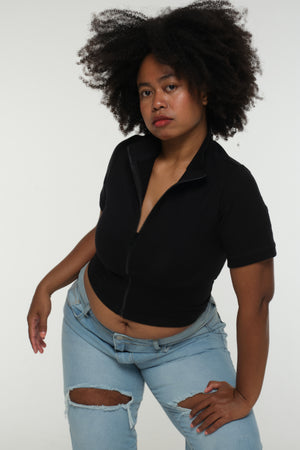 Core ZIP Mid Crop Tee in Black with black rib