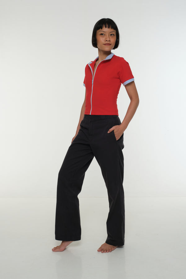 Core ZIP Mid Crop Tee in Red with pastel blue rib