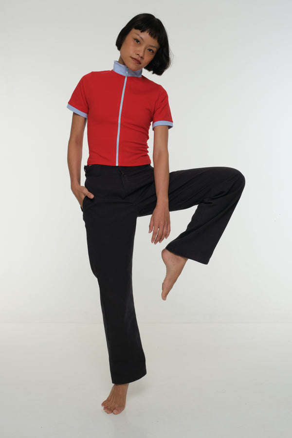 Core ZIP Mid Crop Tee in Red with pastel blue rib